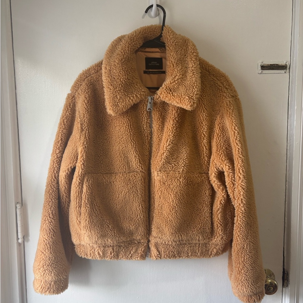 SMALL | NEW WITHOUT TAGS | URBAN OUTFITTERS | CROPPED TEDDY JACKET